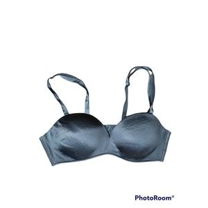 Cacique Women's Bra SZ 40 DD Black Underwire Lightly Padded Rubber Stay Put